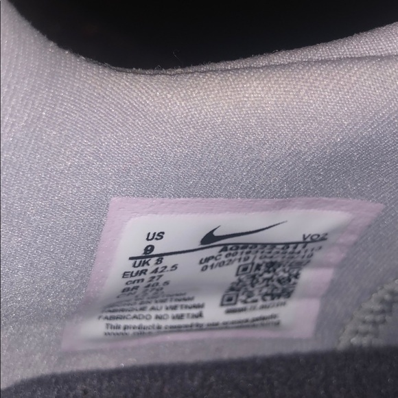 Nike Metcon Flyknit Shoes - Picture 5 of 8